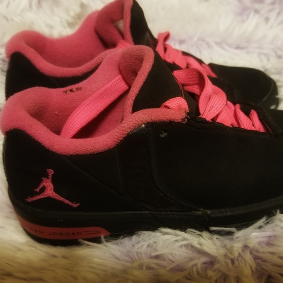 hot pink jordans for womens